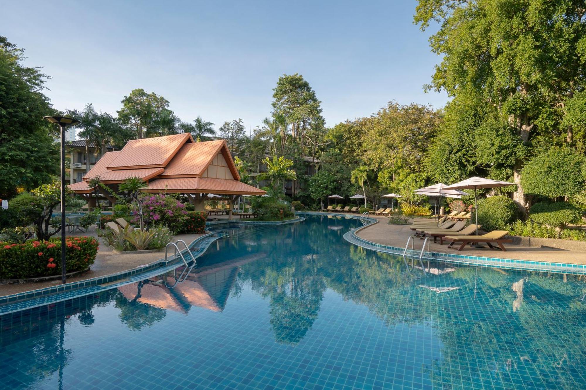 The Green Park Resort Pattaya Exterior photo