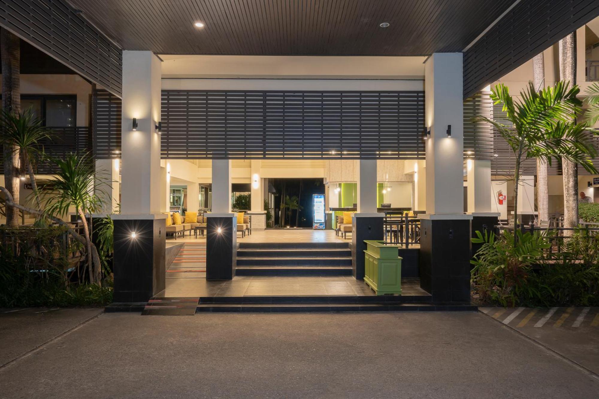 The Green Park Resort Pattaya Exterior photo