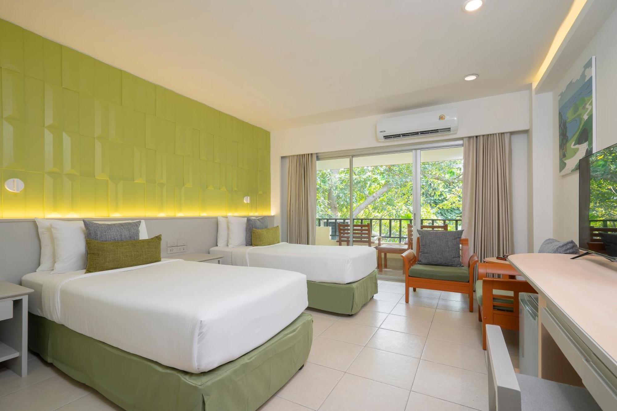 The Green Park Resort Pattaya Exterior photo