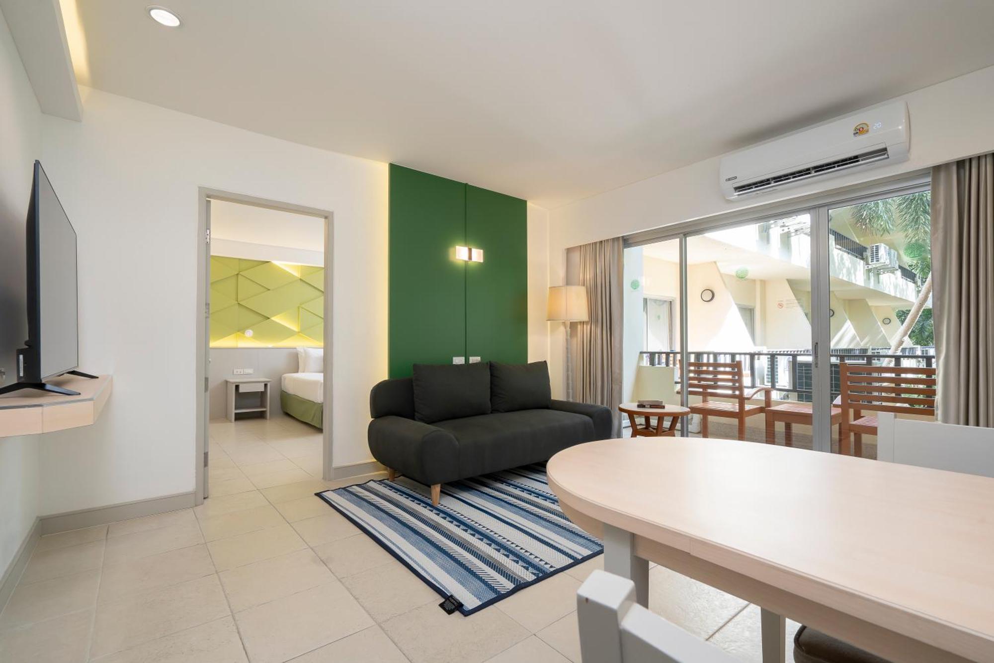 The Green Park Resort Pattaya Exterior photo