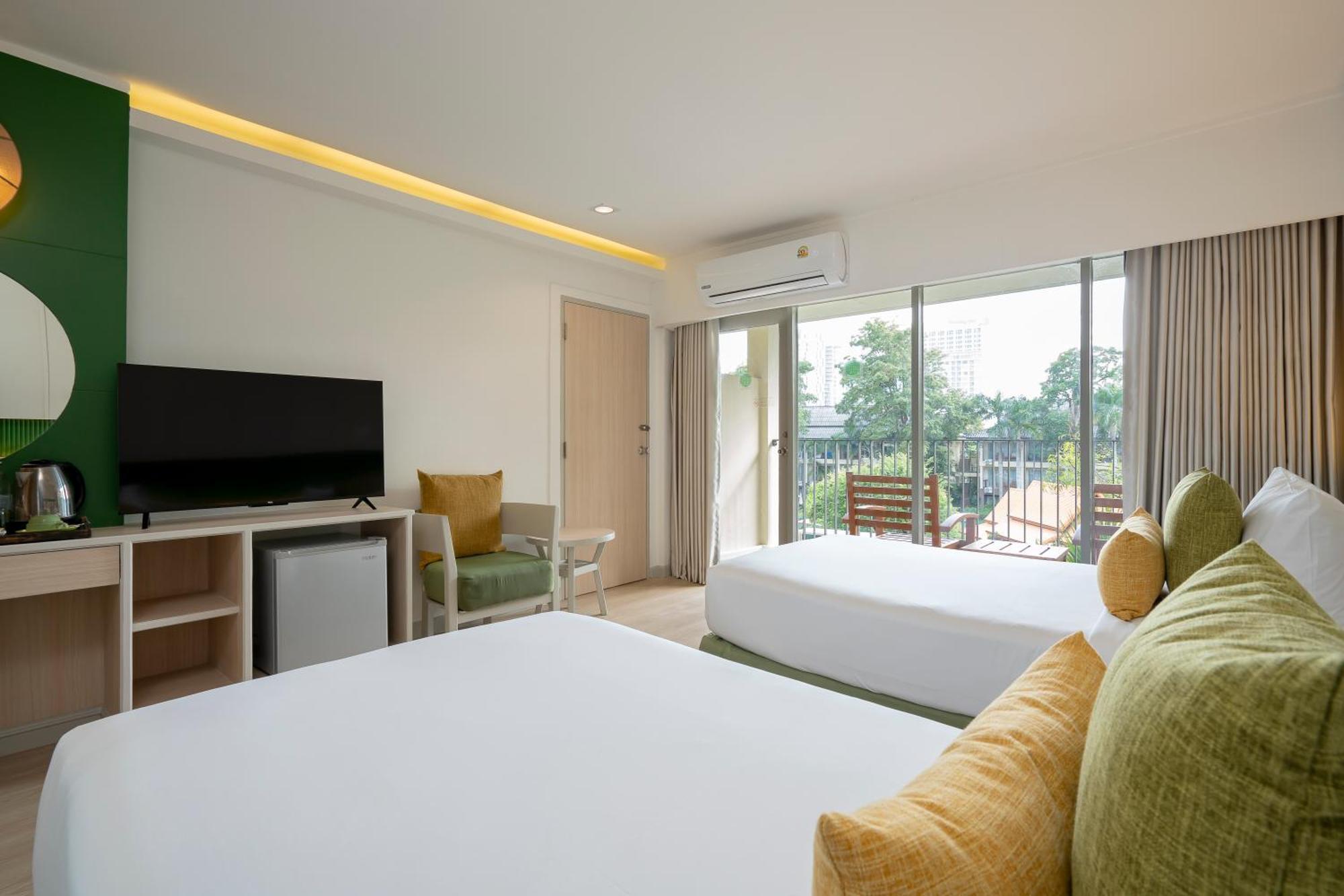 The Green Park Resort Pattaya Exterior photo